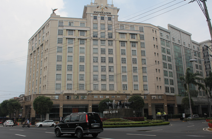 150 Newport Boulevard