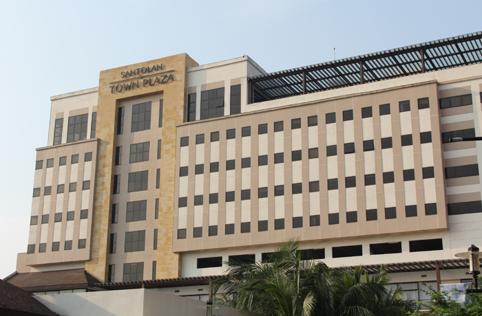 Santolan Town Plaza