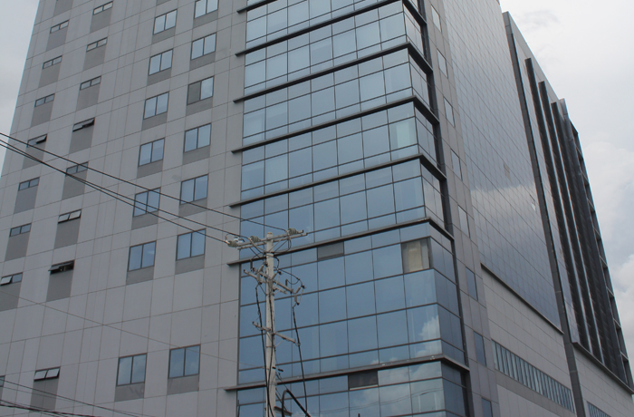 One Townsquare Place